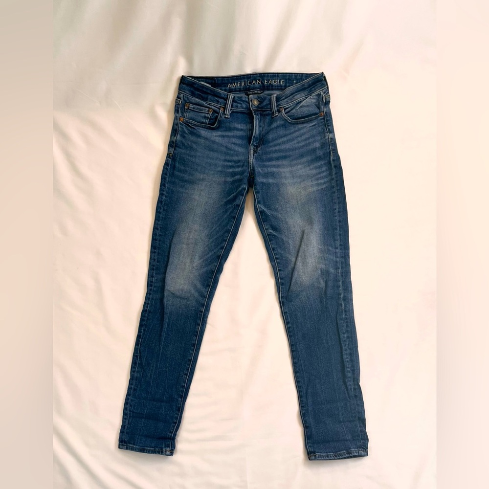 AMERICAN EAGLE NE(X)T LEVEL AIRFLEX, SKINNY JEANS SIZE 30x32 or 10. DARK WASH.